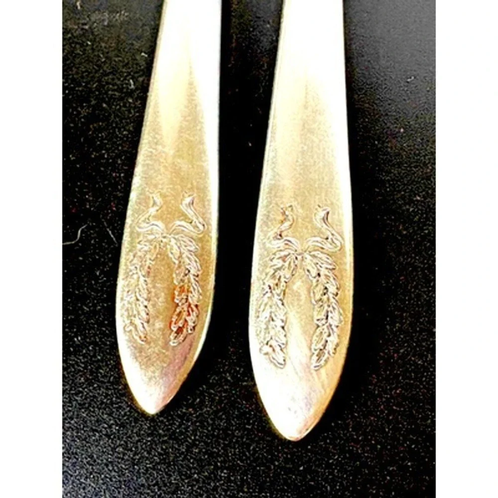 1875 Rockford S.S. Co. silver plate table knives (2) DWT  ribbon wreath pattern